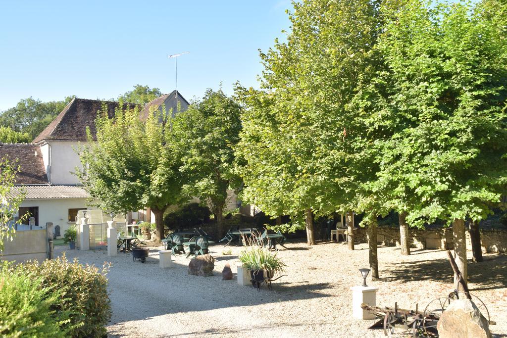 Auberge Le Rabelais Malay-le-Petit Exterior photo